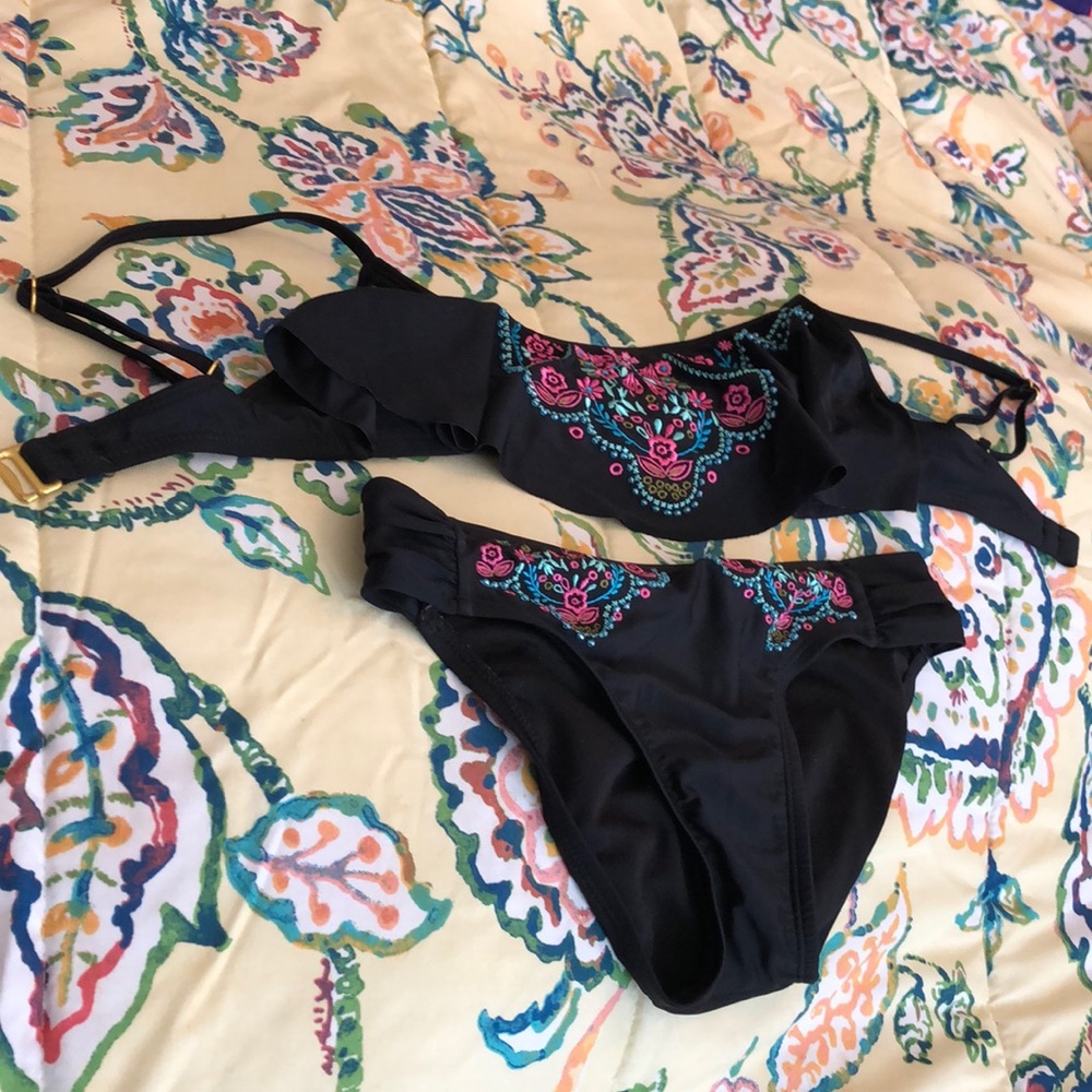 Top and bottom bathing suit